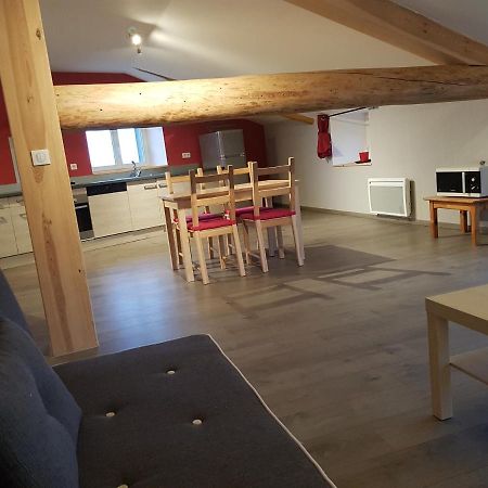 Chez Pitch & Marina Apartment Sauvessanges Exterior foto