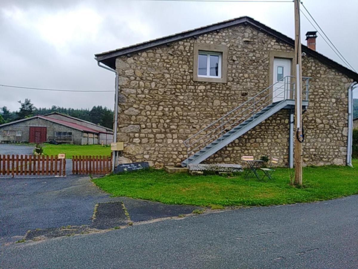 Chez Pitch & Marina Apartment Sauvessanges Exterior foto