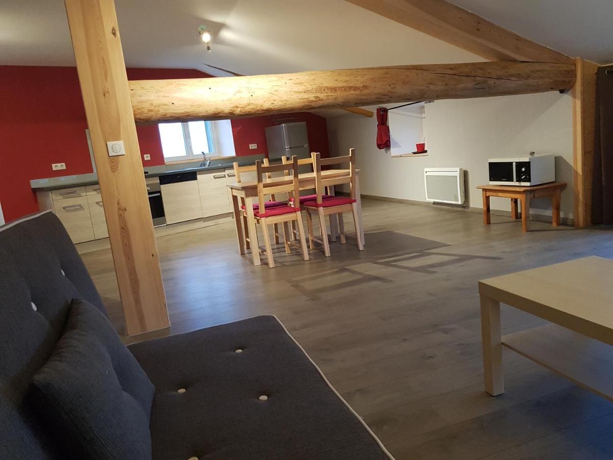 Chez Pitch & Marina Apartment Sauvessanges Exterior foto